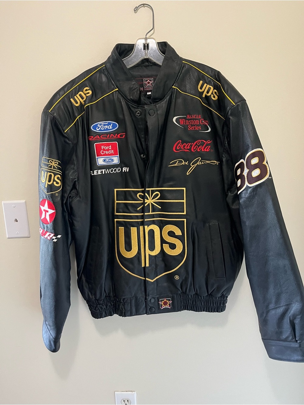 Vintage JH Design Dale Jarrett NASCAR UPS Leather Racing Jacket Size L⁠